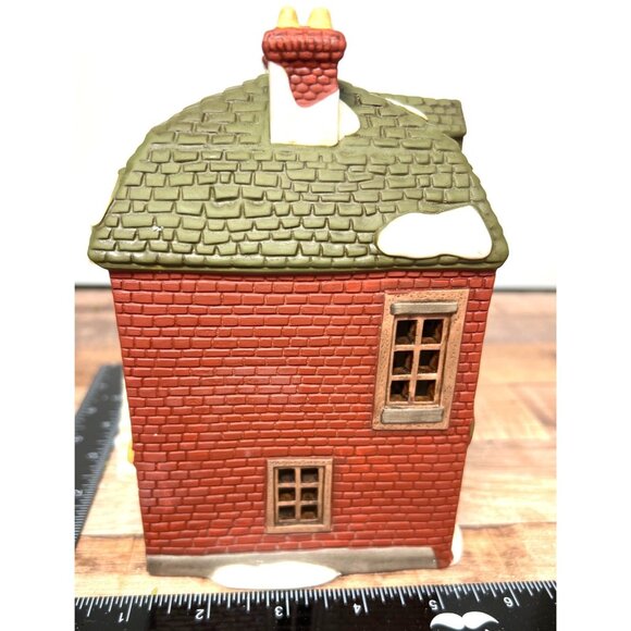 Dept 56 6500-5 Dickens Fezziwigs Warehouse Heritage Village - Picture 4 of 7